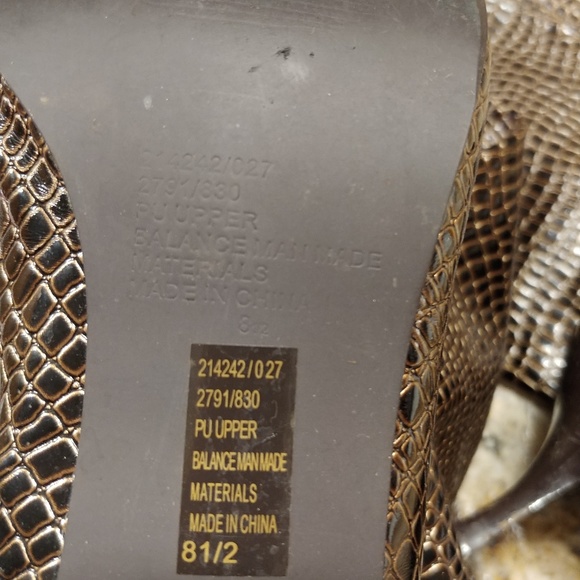 Snake Print Boots 8.5 - Picture 5 of 5